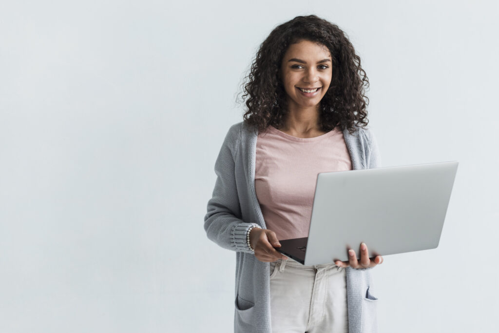 Aprenda como escolher seu primeiro projeto de programação mesmo sem experiência e descubra ideias simples para sair da teoria e começar a praticar.